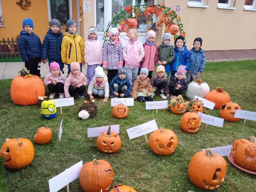 Děti z dýněmi